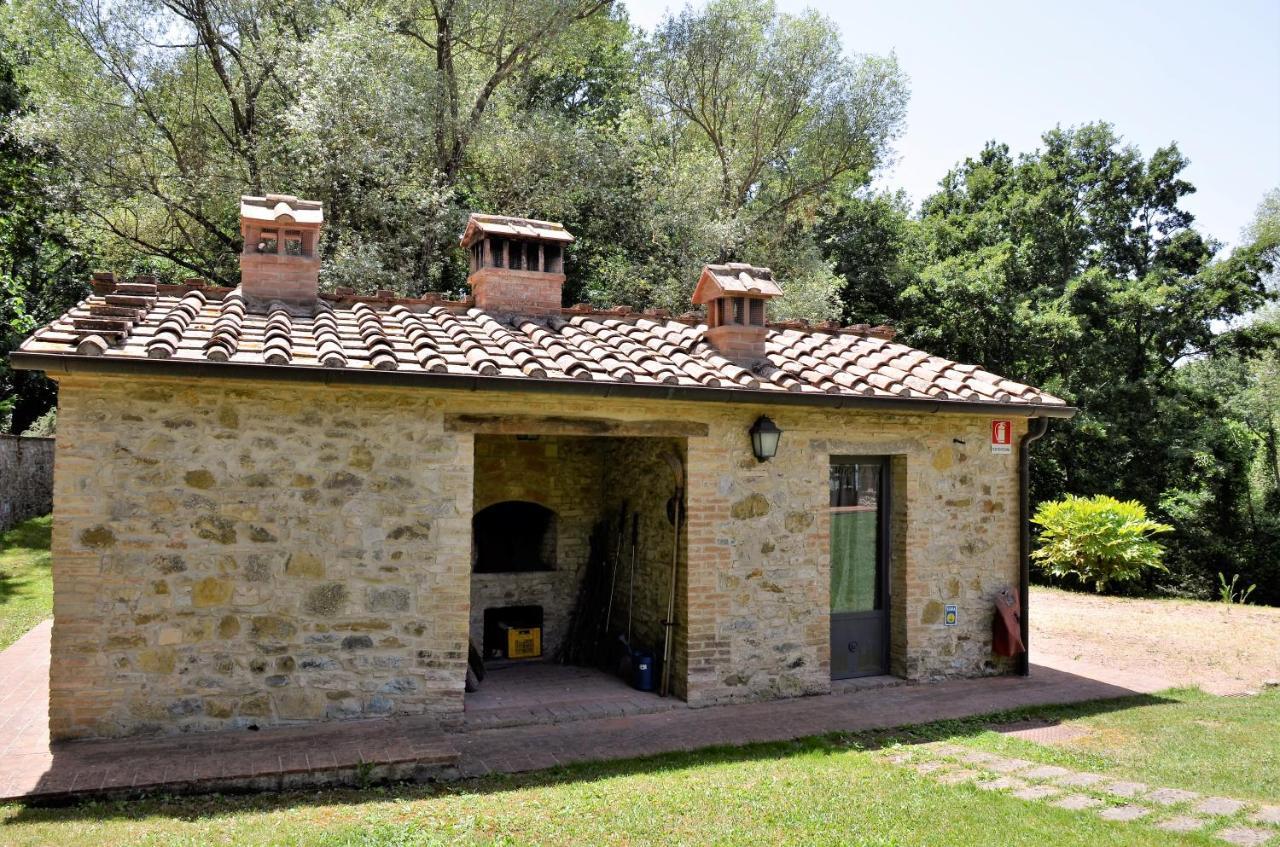 Villa Le Polle Di Meletro Chianni Exterior photo